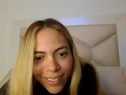 Baby Flame online show from November 2025 01:55:02 PM