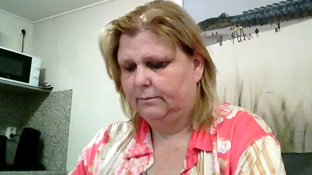 Sylviastar46 online show from March 2026 08:56:01 PM
