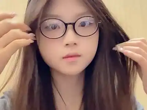 xiaojingzi66 online show from November 2025 06:46:02 AM