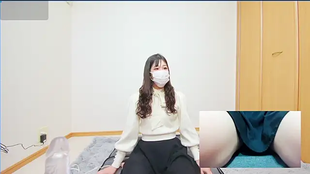 Snapshot of ema2025-1 chatting on March 2026 05:00:02 AM ema2025-1 online show from March 2026 05:00:02 AM