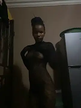 Maahlerh123 online show from November 2025 03:38:01 AM