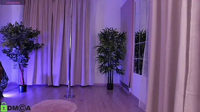 Snapshot of SidneyPuff chatting on February 2026 05:55:01 AM SidneyPuff online show from February 2026 05:55:01 AM