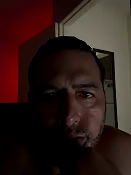 ezrah23 online show from November 2025 12:48:01 PM