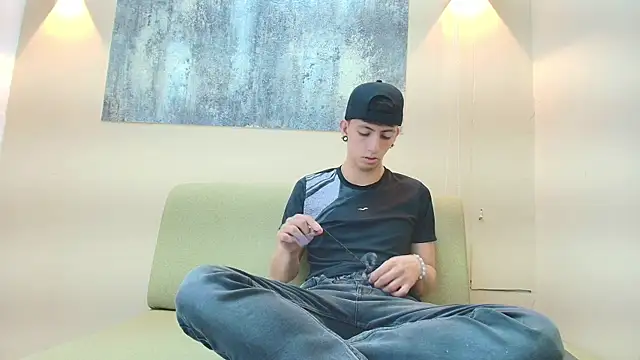 NOHA CRAYG online show from November 2025 12:49:02 PM