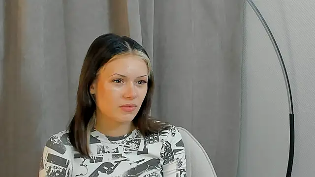 BrandiFraise online show from October 2025 01:45:01 PM