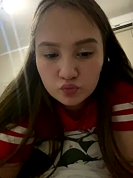 Regina Lynne online show from November 2025 04:39:02 PM