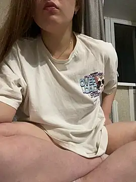 Regina Lynne online show from November 2025 06:56:02 PM