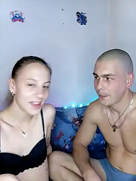 Laurazec online show from November 2025 07:46:02 PM