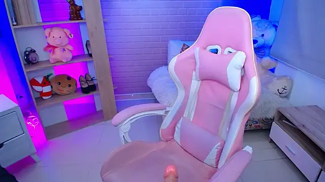 Snapshot of roseefancy19 chatting on January 2026 11:47:01 AM roseefancy19 online show from January 2026 11:47:01 AM