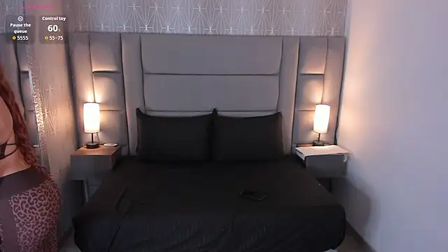 lexiee   online show from December 2025 11:52:01 AM