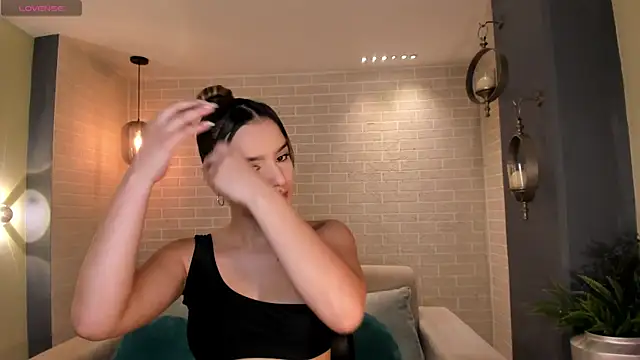 LaurentRosse1 online show from December 2025 07:23:02 PM