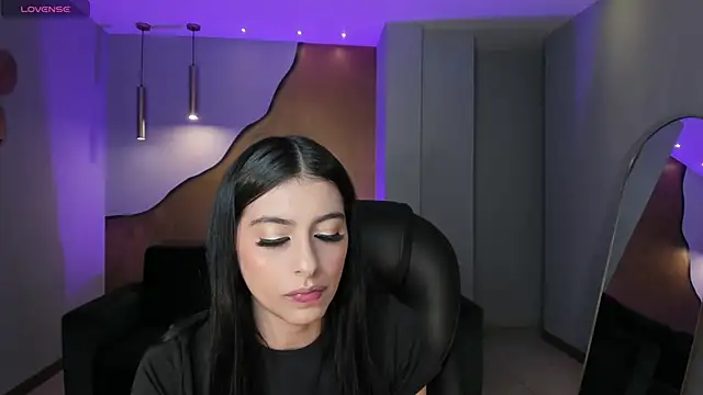 BellaConnorX online show from March 2026 04:06:01 AM