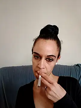 yummy love online show from November 2025 02:27:01 PM