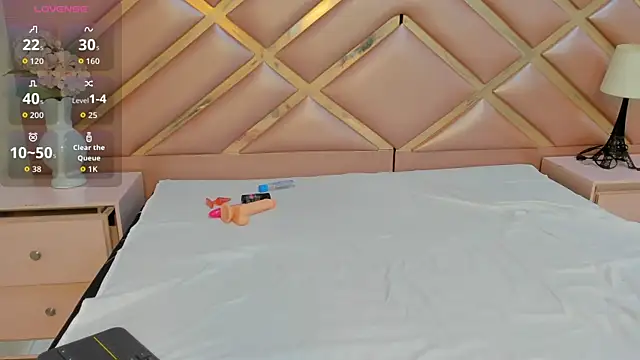 TiffanyBeckerr online show from November 2025 07:45:02 PM