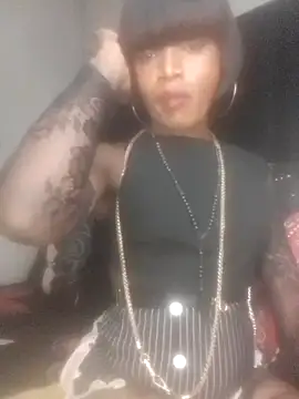 Lucile Carrie online show from April 2026 02:23:01 PM