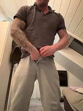 superbertok online show from November 2025 05:34:02 PM