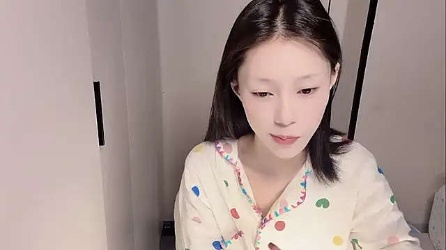 yuyu-33 online show from November 2025 01:38:01 AM