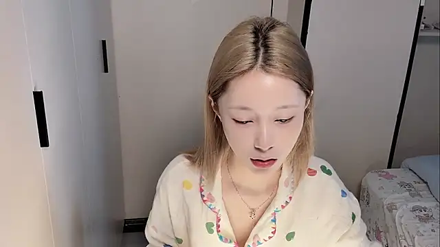 yuyu-33 online show from March 2026 12:18:01 AM