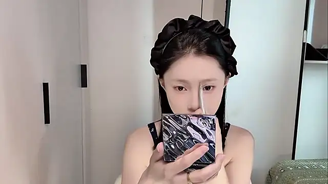Snapshot of yuyu-33 chatting on July 2026 03:37:01 AM yuyu-33 online show from July 2026 03:37:01 AM