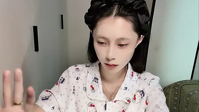 Snapshot of yuyu-33 chatting on July 2026 02:21:01 AM yuyu-33 online show from July 2026 02:21:01 AM