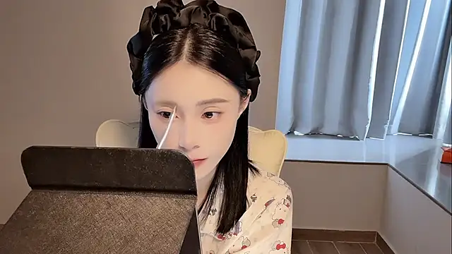 Snapshot of yuyu-33 chatting on August 2026 01:52:02 AM yuyu-33 online show from August 2026 01:52:02 AM
