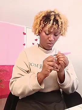 EvonyFoxxx online show from April 2026 08:06:01 PM