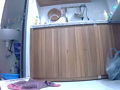 Snapshot of Drizzle-Rian chatting on November 2025 04:47:01 AM Drizzle-Rian online show from November 2025 04:47:01 AM