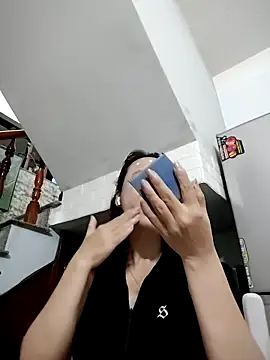 Liveryta online show from November 2025 01:38:02 AM