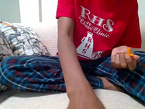 Snapshot of Petite_baby5 chatting on May 2026 04:01:01 PM Petite baby5 online show from May 2026 04:01:01 PM