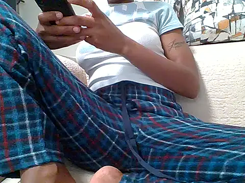 Snapshot of Petite_baby5 chatting on May 2026 07:20:02 PM Petite baby5 online show from May 2026 07:20:02 PM