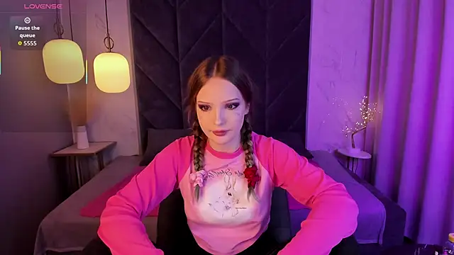 Iris Fresh online show from November 2025 08:42:02 PM