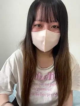 Snapshot of emiri_da_nyan chatting on May 2026 05:25:01 AM emiri da nyan online show from May 2026 05:25:01 AM