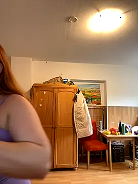 MOLO-ko online show from December 2025 10:24:01 AM