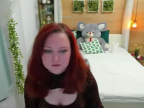 OhLadyPlease online show from November 2025 08:04:01 AM