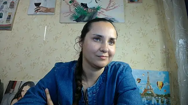 Snapshot of VoulezVous_Angel chatting on May 2026 05:10:02 PM VoulezVous Angel online show from May 2026 05:10:02 PM