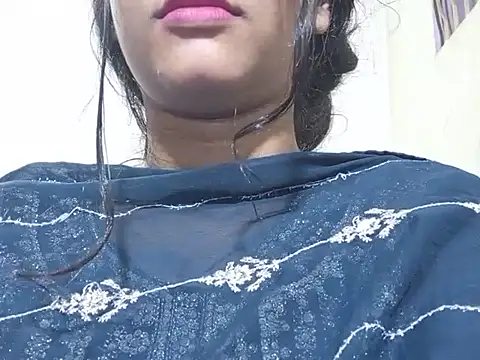 Nancy queen001 online show from November 2025 08:47:01 AM