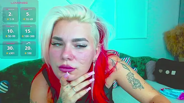 lada love online show from November 2025 10:09:02 PM