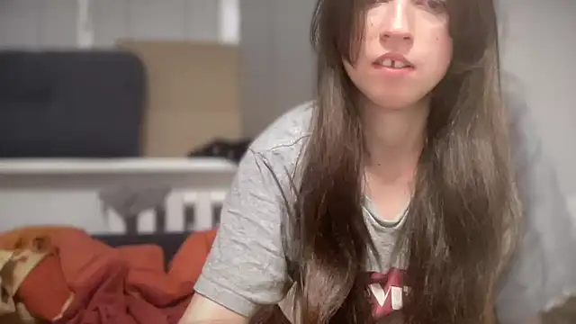 ShizukuHunter online show from November 2025 10:07:02 PM