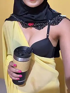 Sexy Adaye online show from November 2025 06:45:01 PM