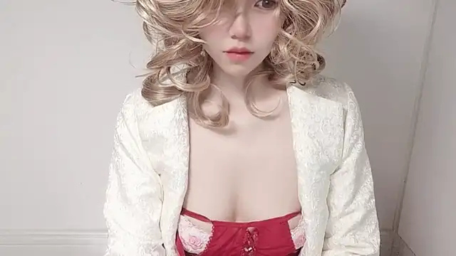 JuliaNoir online show from March 2026 06:24:01 PM