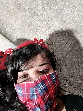 Hot Simran 01 online show from November 2025 06:23:01 AM