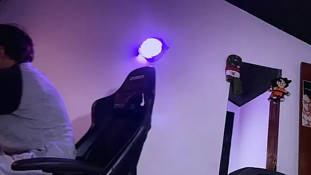 3v1l online show from December 2025 08:07:02 PM