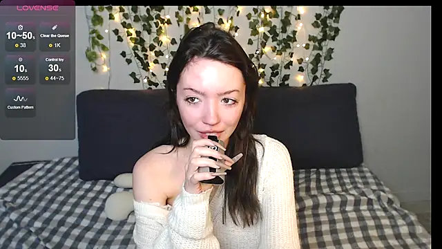 ice marcy online show from November 2025 04:12:02 AM