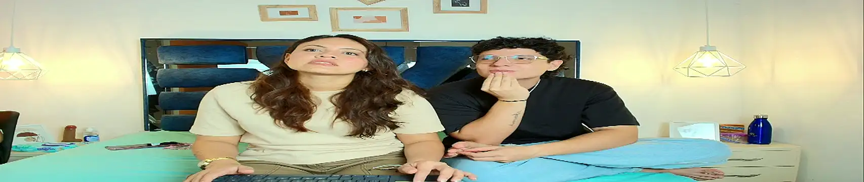 Zoe And Dylan  online show from March 2026 12:54:01 PM