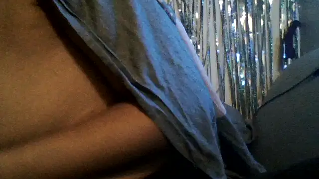 Juicyapplecandy online show from November 2025 01:44:01 PM