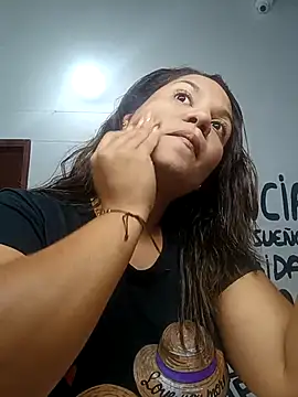 Samaraa Lee online show from November 2025 11:43:02 AM