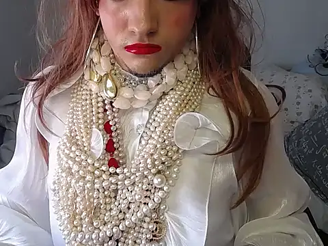 Snapshot of VanesaCrossic chatting on November 2025 08:46:01 AM VanesaCrossic online show from November 2025 08:46:01 AM