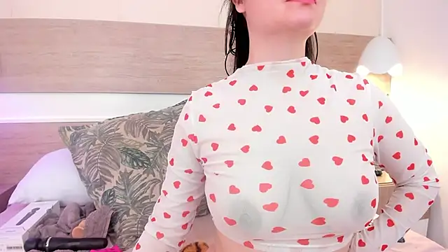 IvonnyGrace  online show from November 2025 07:12:02 PM