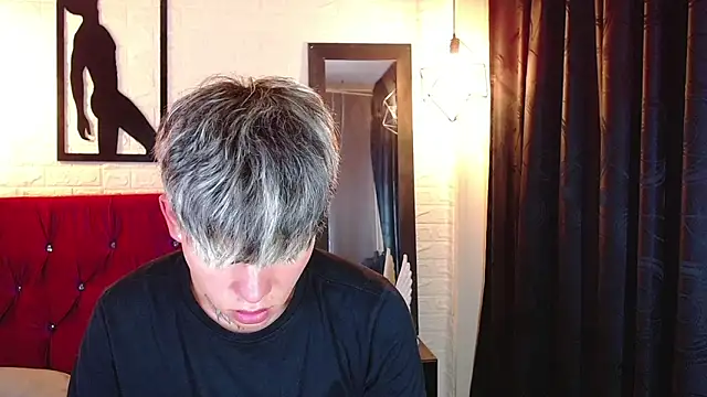 Snapshot of frankboyx chatting on November 2025 08:18:02 PM frankboyx online show from November 2025 08:18:02 PM