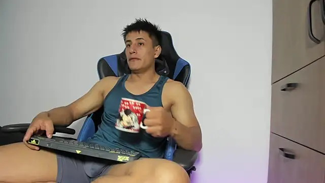 dorman boy online show from February 2026 01:00:02 AM